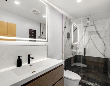 5150 Campo Road - Photo Thumbnail 13