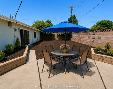20355 Itasca Street - Photo Thumbnail 3