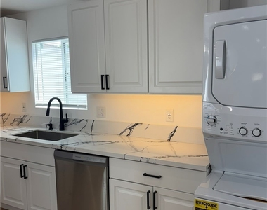 7937 Cleon - Photo Thumbnail 21