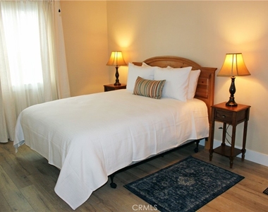 1413 Pine Street - Photo Thumbnail 10
