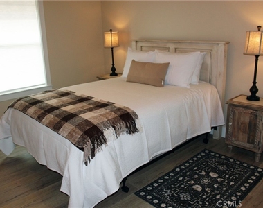 1413 Pine Street - Photo Thumbnail 8
