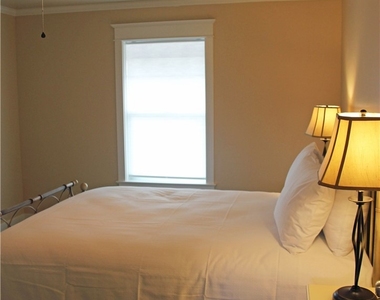 1413 Pine Street - Photo Thumbnail 7