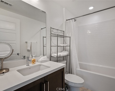 277 Dockside Lane - Photo Thumbnail 8