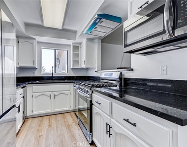 107 S Helberta Avenue - Photo Thumbnail 7