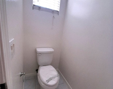 76 Bixby Circle - Photo Thumbnail 28