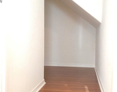 76 Bixby Circle - Photo Thumbnail 20