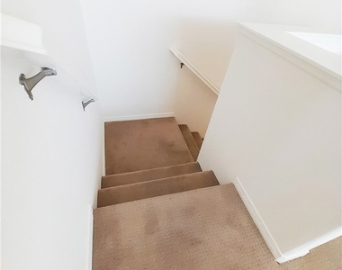 76 Bixby Circle - Photo Thumbnail 16