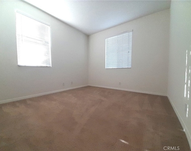 76 Bixby Circle - Photo Thumbnail 33