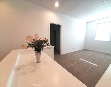 76 Bixby Circle - Photo Thumbnail 21