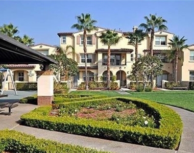 76 Bixby Circle - Photo Thumbnail 10