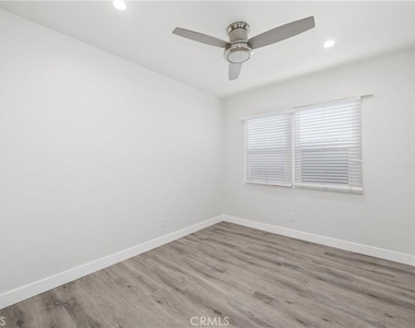 5715 Campo - Photo Thumbnail 14