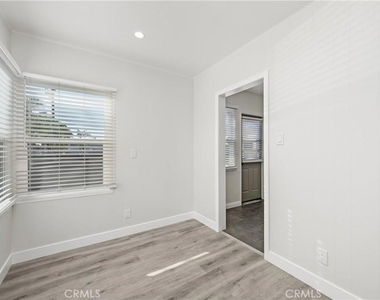 5715 Campo - Photo Thumbnail 11
