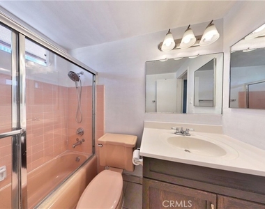 1208 S Marengo Ave - Photo Thumbnail 10