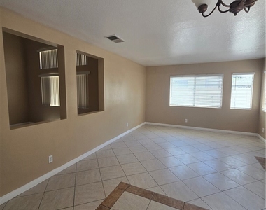 881 Bramble Lane - Photo Thumbnail 5