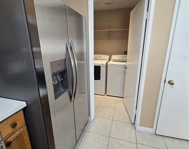 881 Bramble Lane - Photo Thumbnail 9