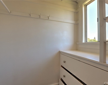 811 E Chapman - Photo Thumbnail 31