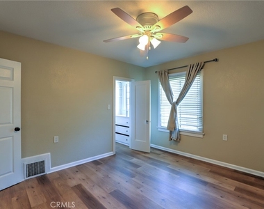 811 E Chapman - Photo Thumbnail 29