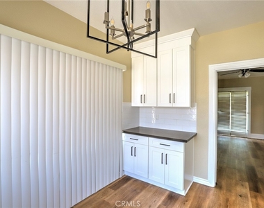 811 E Chapman - Photo Thumbnail 15