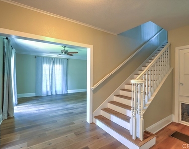 811 E Chapman - Photo Thumbnail 4
