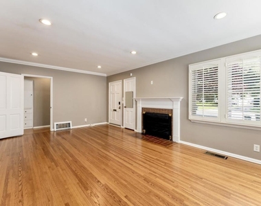 2254 Queensberry Road - Photo Thumbnail 4
