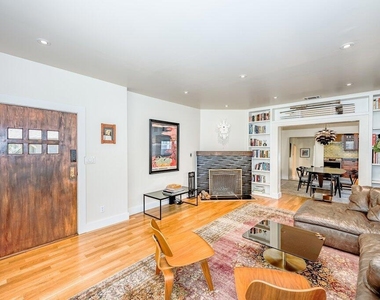 961 N Michigan Avenue - Photo Thumbnail 6