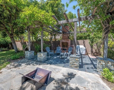961 N Michigan Avenue - Photo Thumbnail 31