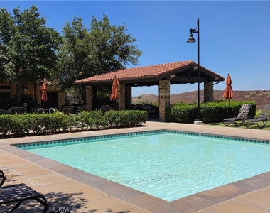 64 Savannah - Photo Thumbnail 25