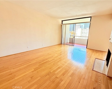 600 W 9th - Photo Thumbnail 2