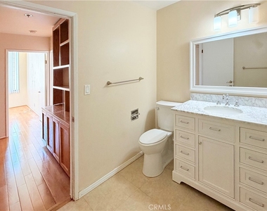 600 W 9th - Photo Thumbnail 30