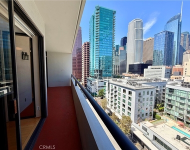 600 W 9th - Photo Thumbnail 10