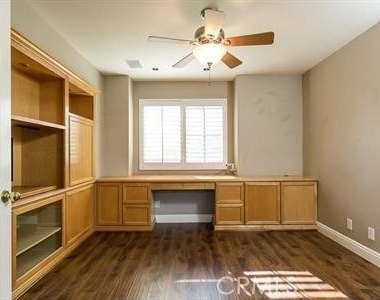 2717 Plumb - Photo Thumbnail 12