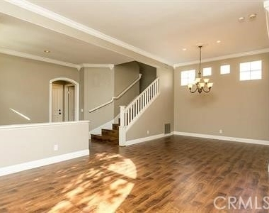 2717 Plumb - Photo Thumbnail 4