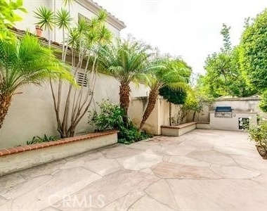 2717 Plumb - Photo Thumbnail 16