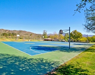 5 Golden Bear Court - Photo Thumbnail 44