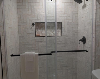2410 La Costa Ave - Photo Thumbnail 8