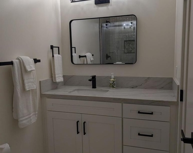 2410 La Costa Ave - Photo Thumbnail 13