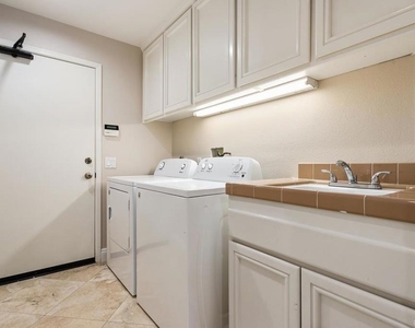 6947 Dusty Rose Place - Photo Thumbnail 33