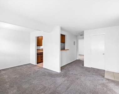 2173 Manchester Avenue - Photo Thumbnail 7