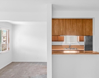 2173 Manchester Avenue - Photo Thumbnail 10