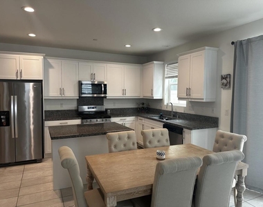 13841 Farmhouse Ave - Photo Thumbnail 1