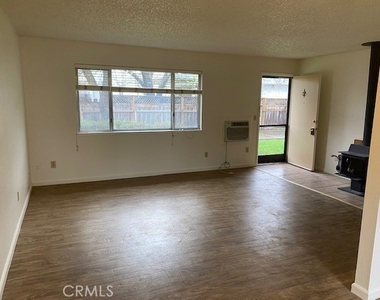18720 Magnolia Court - Photo Thumbnail 2