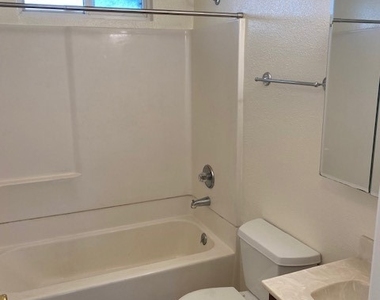 18720 Magnolia Court - Photo Thumbnail 9