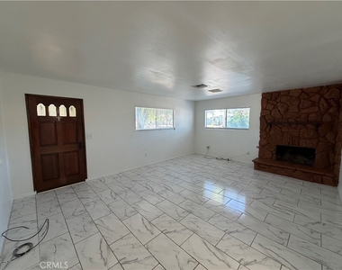 26695 Tellis - Photo Thumbnail 5