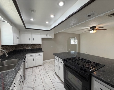 26695 Tellis - Photo Thumbnail 8