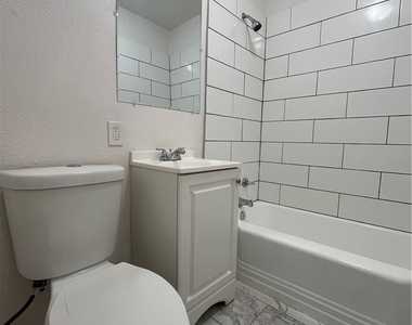 1086 Palm Avenue - Photo Thumbnail 12