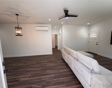 7128 Mclennan Ave - Photo Thumbnail 9