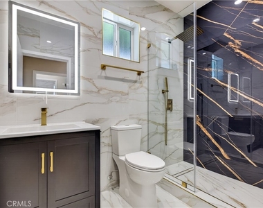 16425 Clymer Street - Photo Thumbnail 20