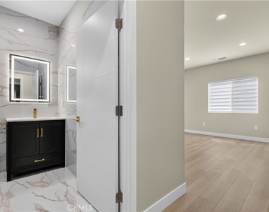 16425 Clymer Street - Photo Thumbnail 23