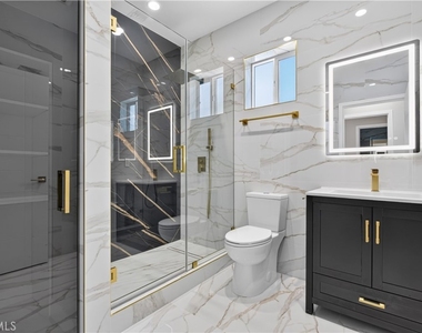 16425 Clymer Street - Photo Thumbnail 24