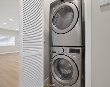 16425 Clymer Street - Photo Thumbnail 18
